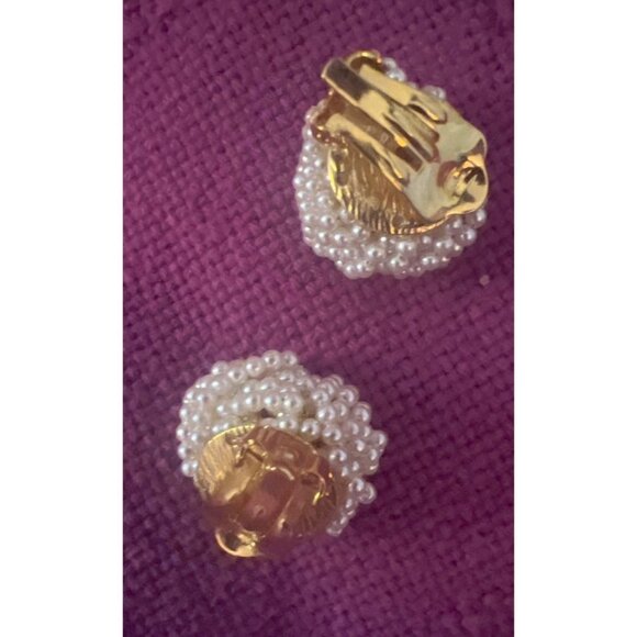 Vintage Jewelry Set Seed Pearl Necklace PLUS Clip Earrings Lightweight Ballet - Picture 8 of 12